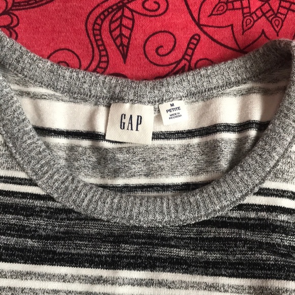 Gap tank top - Picture 2 of 3